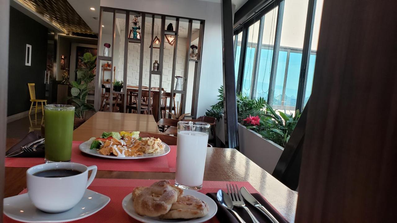 Terrass Hotel Zamora 萨莫拉-德伊达尔戈 外观 照片